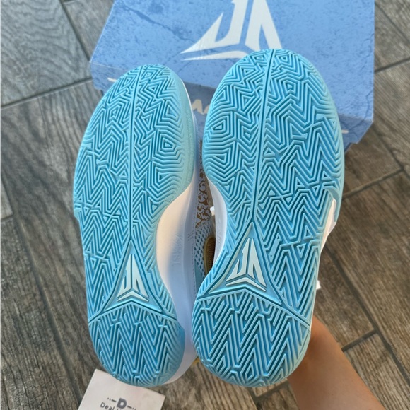 Brand New Nike JA 1 “Year of the Dragon “ Big Kids Sneakers - Picture 8 of 12